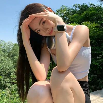 黑夜中的玻璃人偶